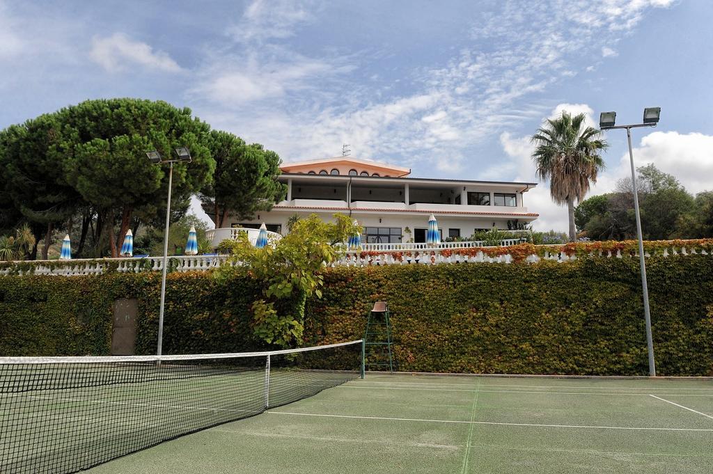 Villaggio Pineta Petto Bianco Capo Vaticano Bagian luar foto