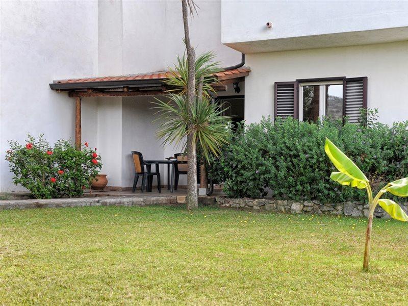 Villaggio Pineta Petto Bianco Capo Vaticano Bagian luar foto